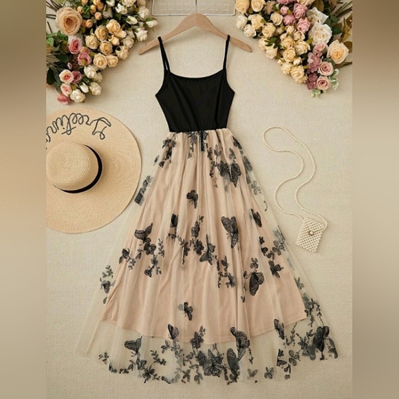 Butterfly & Flower Embroidery Contrast Mesh Splicing Cami Dress With Spaghetti S - Picture 1 of 4